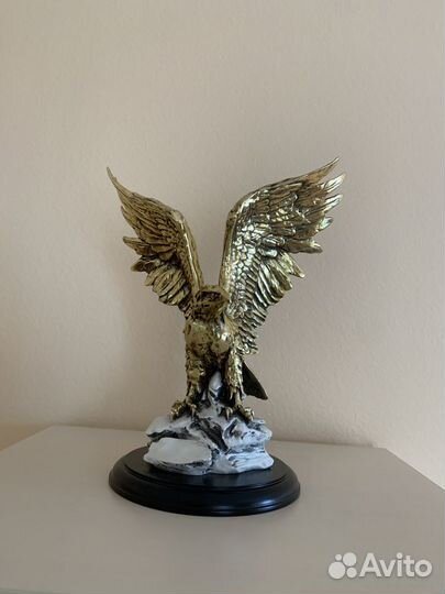 Орёл статуэтка