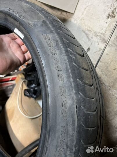 Pirelli P Zero 235/45 R20 и 255/40 R20
