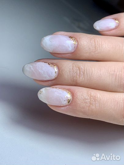 Маникюр с покрытием гель-лаком