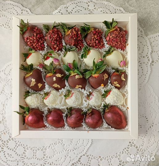 Клубника в шоколаде в наличии, 8 марта