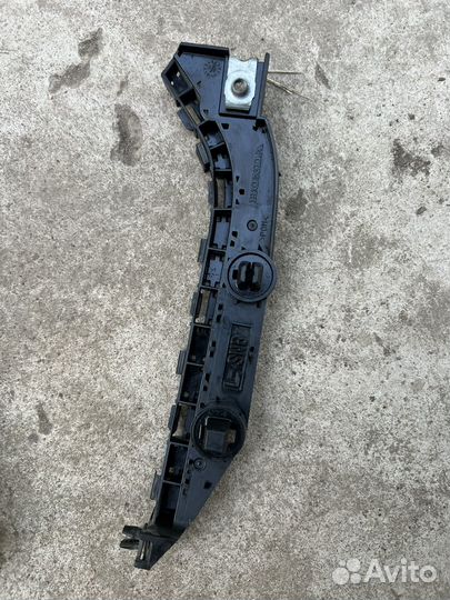 Крепление кронштейн крыла Honda civic 4D