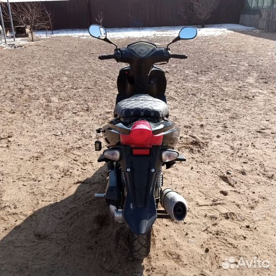 Продам скутер mars style