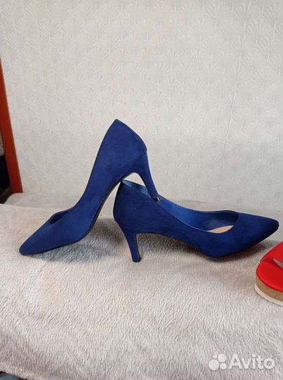 Туфли босоножки 39-40 синие и красные