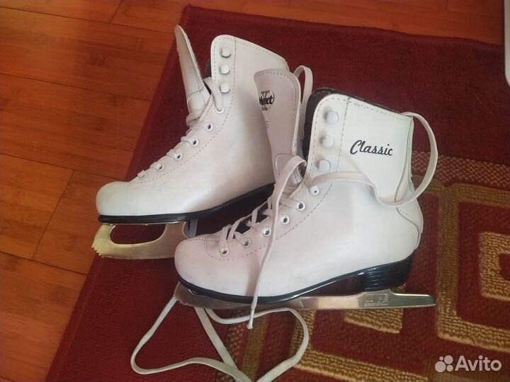 Коньки фигурные детские 35 размер