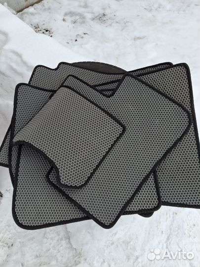 Nexen N'Fera RU5 215/60 R17