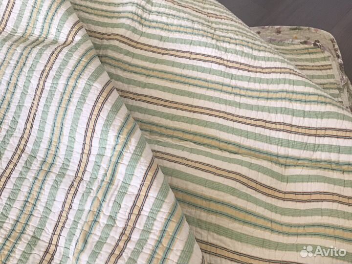 Двухстороннее хлопковое покрывало с наволочками