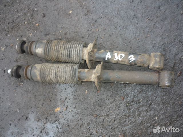 Задняя стойка Ауди 80 Б3