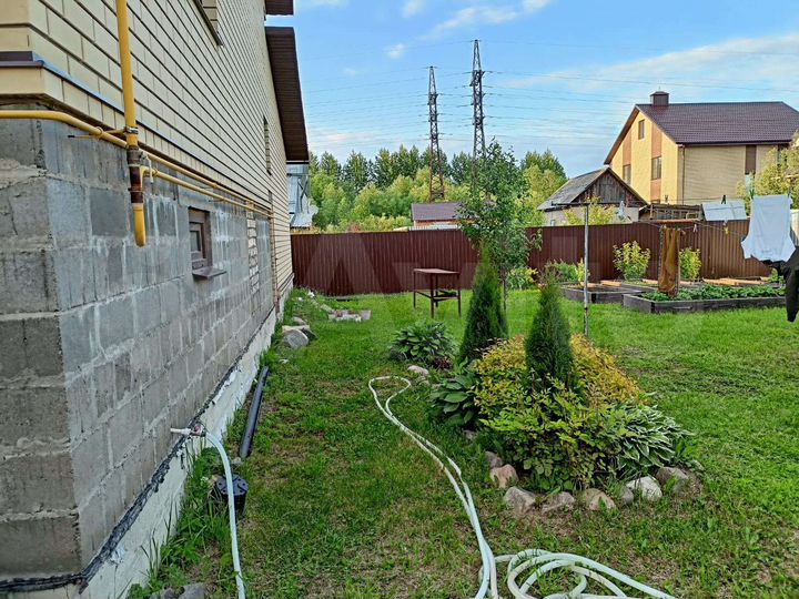 Дом 141,7 м² на участке 5,5 сот.