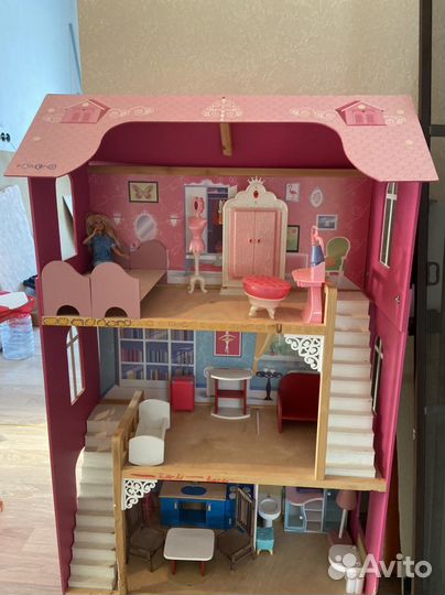 Домик кукольный