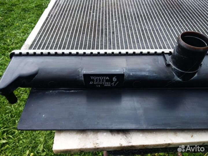 Радиатор Toyota 16400-22250