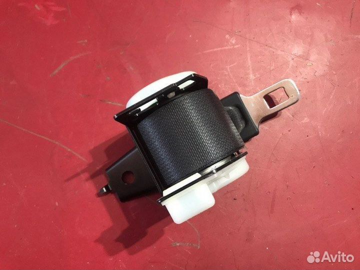 Ремень безопасности задний Mazda 6 GG L3C1 2004