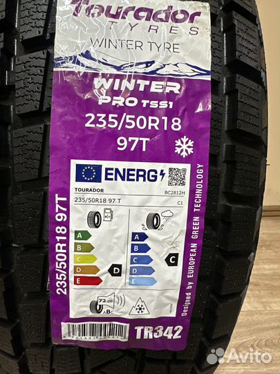 Tourador Winter Pro TSS1 235/50 R18 97T