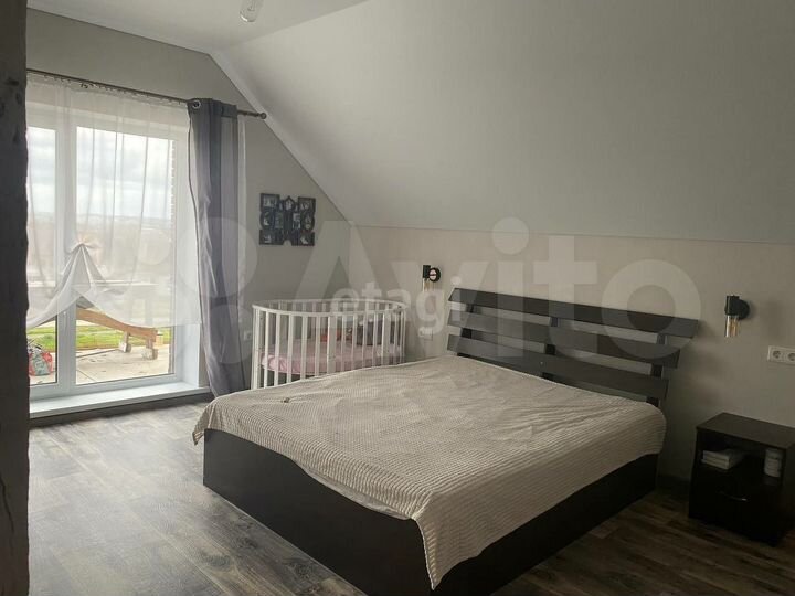 Дом 185 м² на участке 7,5 сот.