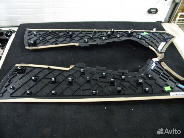 Накладки подлокотника боковые Jaguar XJ Long 351