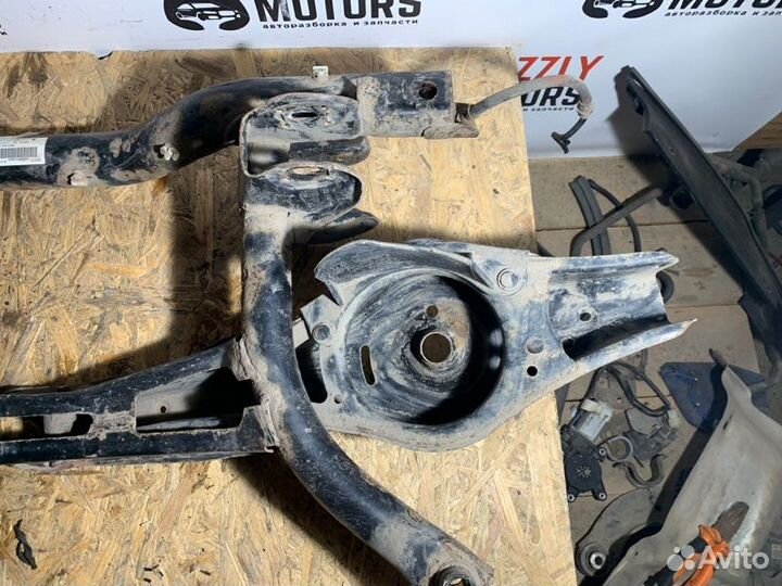 Балка подвески задняя Volkswagen Golf 1K BSE 2008