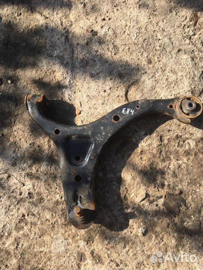 Рычаг передний правый Kia Sorento 2 2012