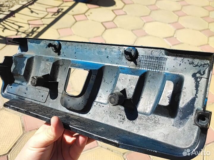 Накладка двигателя Honda Civic 5D/FK/FN R18A2