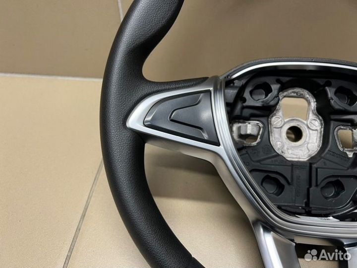 Руль Renault Sandero 2500 км 1.6 K7M 2021