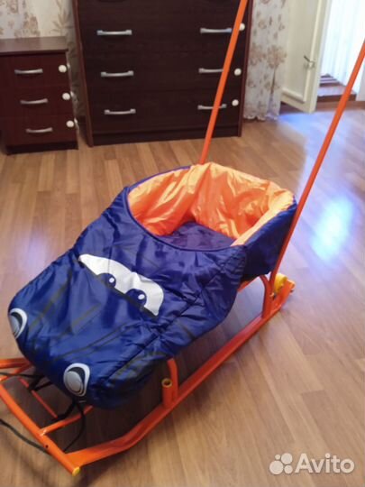 Санки детские с утеплителеи