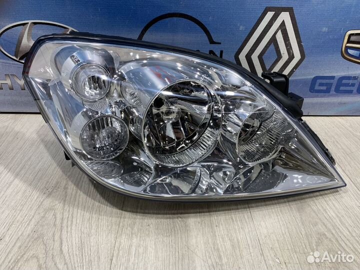 Фара Nissan primera P12 Прав