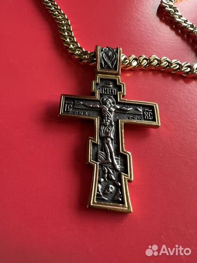 Цепь и крест