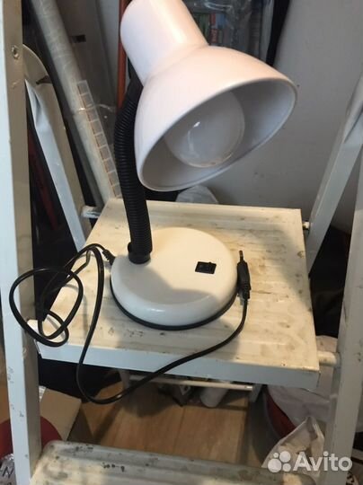 Лампа настольная