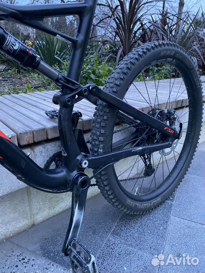 Велосипед Specialized Stumpjumper 27.5