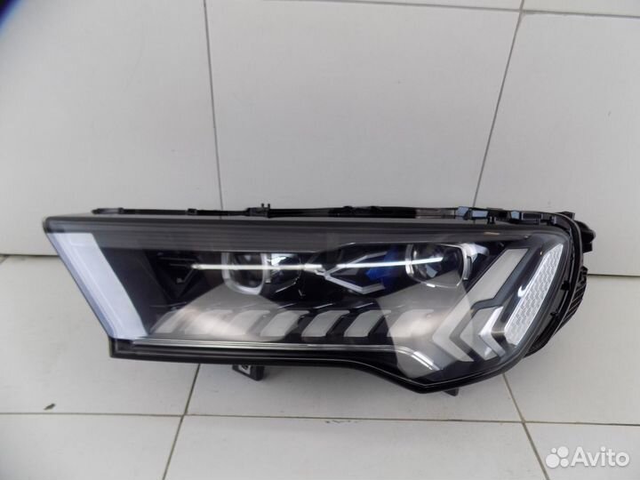 Фара левая Audi Q7/SQ7