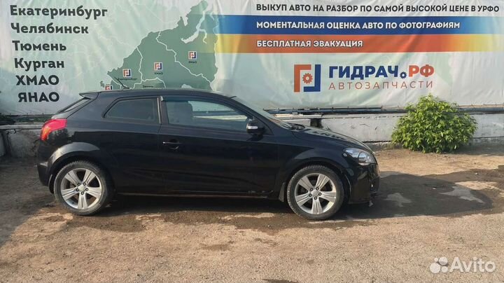 Трос стояночного томоза Kia Ceed (ED)