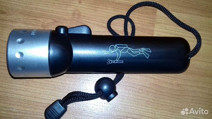 Фонарь для подводной охоты / подводный фонарь