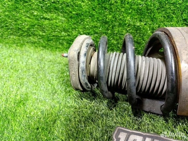 Стойка задняя правая Hyundai Tucson JM D4EA 2006