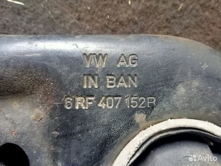 Рычаг подвески передний правый Volkswagen Polo