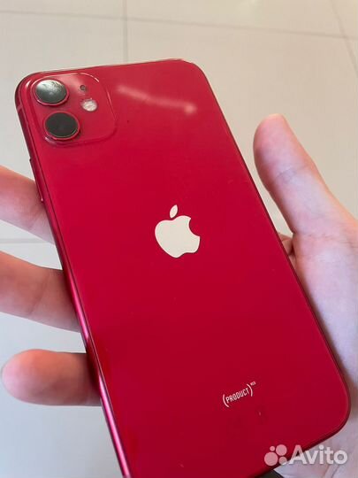 Телефон iPhone 11