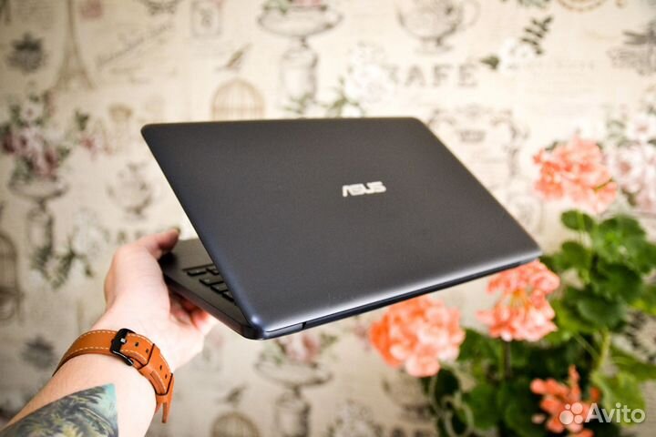 Шустрый ультрабук / ноутбук Asus SSD +сумка