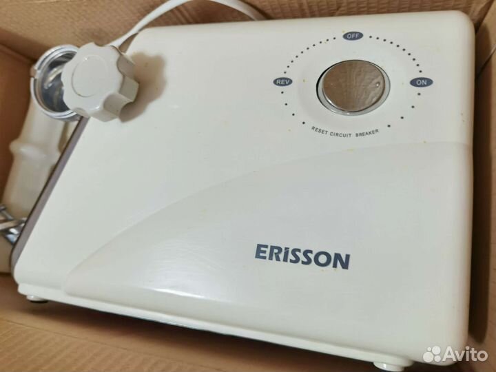 Мясорубка Erisson MG-15P10 1500Вт