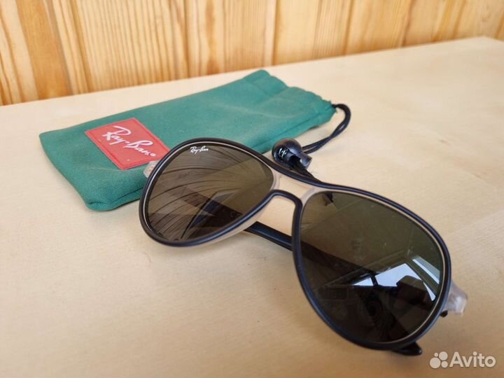 Солнцезащитные очки ray ban детские