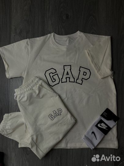 Спортивный костюм женский