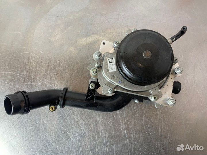 Помпа Mercedes V-Class W447 OM651 2.2 CDI 2020