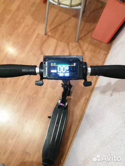 Электронный самокат бу