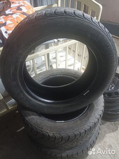 Bridgestone Blizzak WS-50 3.75/4.5 R16 26B