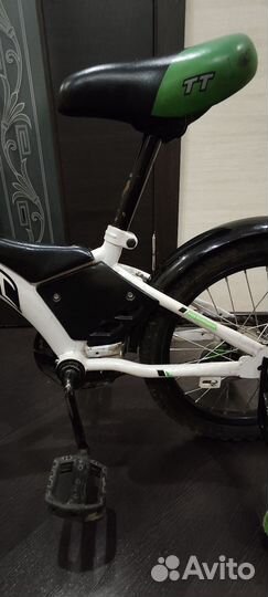 Детский велосипед 4 колёсный бу