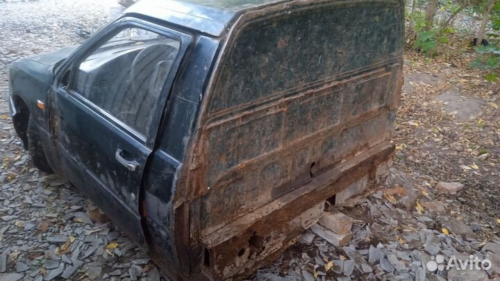ИЖ 2717 1.6 МТ, 2004, битый, 150 000 км