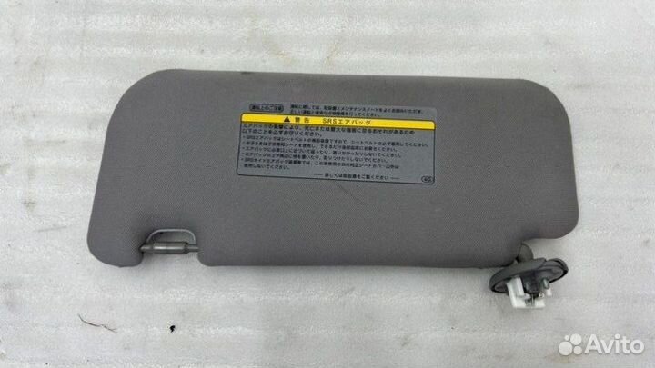 Козырек солнцезащитный передний правый Toyota