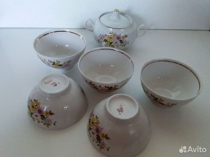 Тарелка, пиала