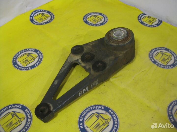 Кронштейн передней рессоры задний 5010629765 правы