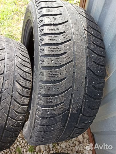 Bridgestone Ice Cruiser 7000 235/55 R18 104