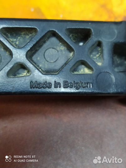 Поводок стеклоочистителя Peugeot 308