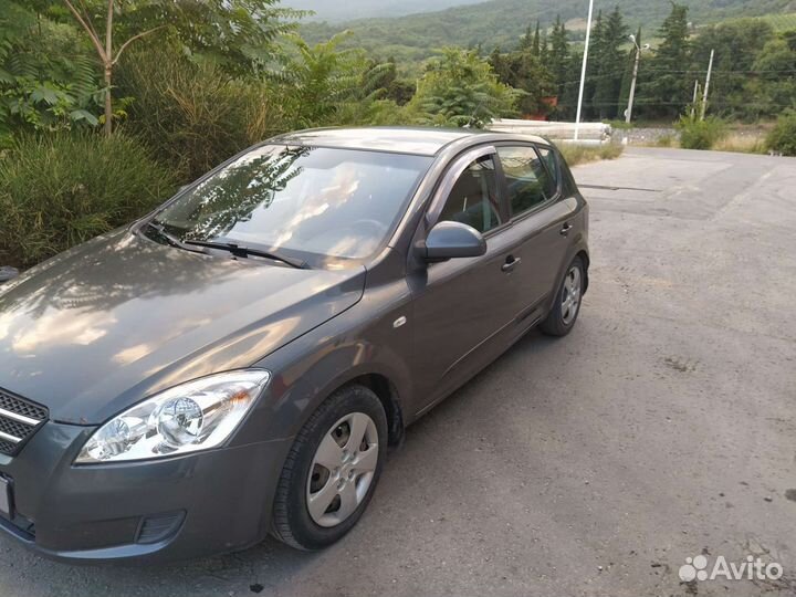 Kia Ceed 1.6 МТ, 2007, 303 100 км