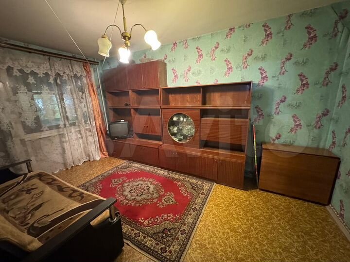 2-к. квартира, 48 м², 1/9 эт.