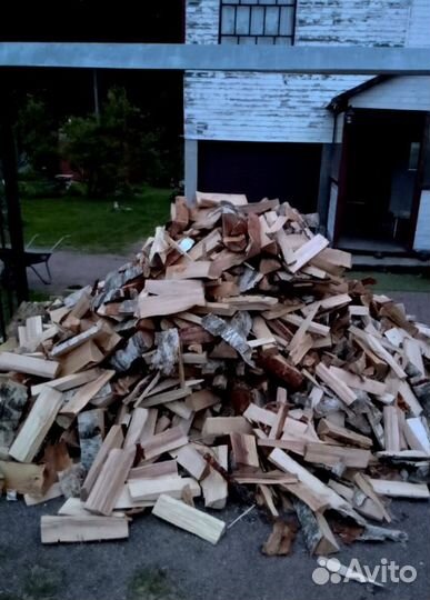 Дрова с доставкой в укладку любого объема